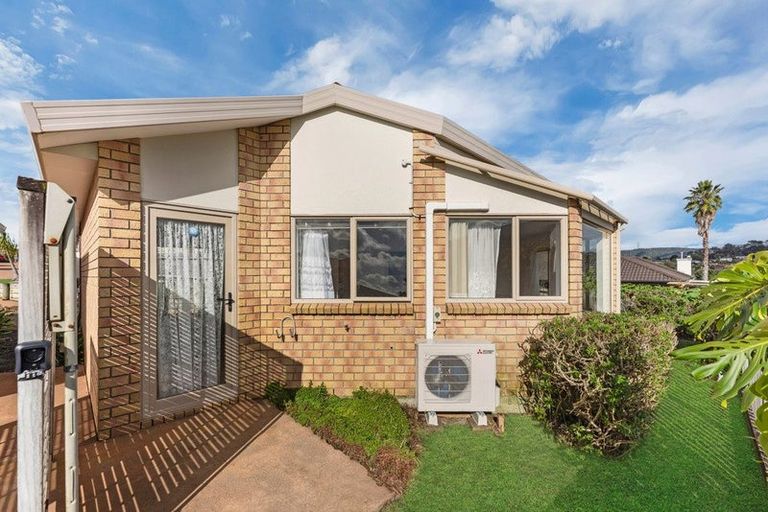 Photo of property in 11/169 Sturges Road, Henderson, Auckland, 0612