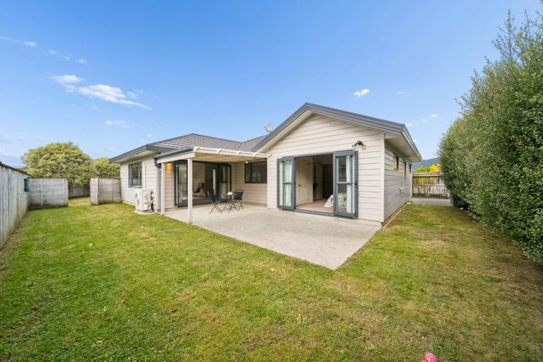 Photo of property in 16 Talbot Grove, Trentham, Upper Hutt, 5018