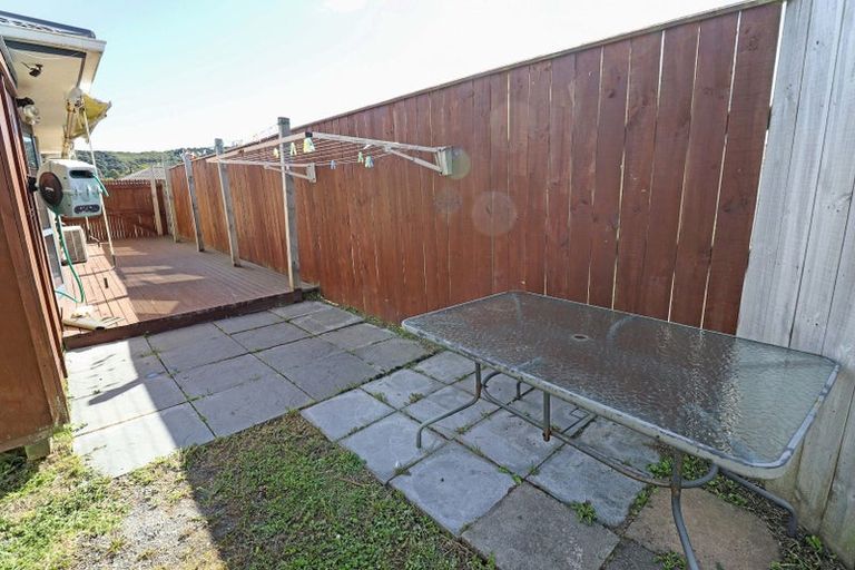 Photo of property in 37 Fraser Colman Grove, Wainuiomata, Lower Hutt, 5014