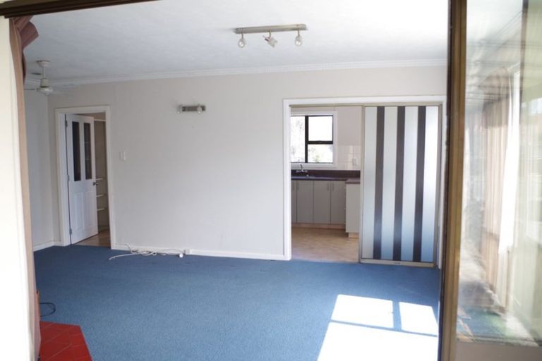 Photo of property in 10 Reginald Street, Burwood, Christchurch, 8083