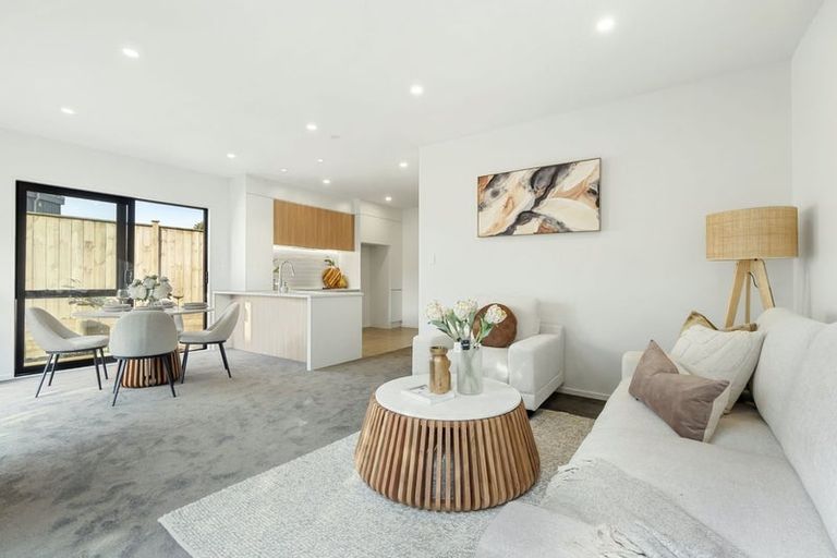 Photo of property in 3/31 Goodwin Drive, Rosehill, Papakura, 2113