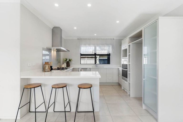 Photo of property in 11 Appaloosa Street, Karaka, Papakura, 2113