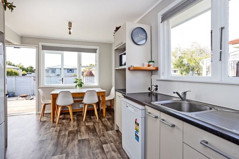 Photo of property in 37 Kinmont Crescent, Newfield, Invercargill, 9812