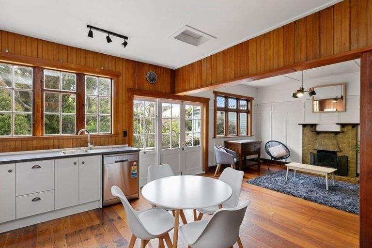 Photo of property in 10 Fraser Avenue, Johnsonville, Wellington, 6037