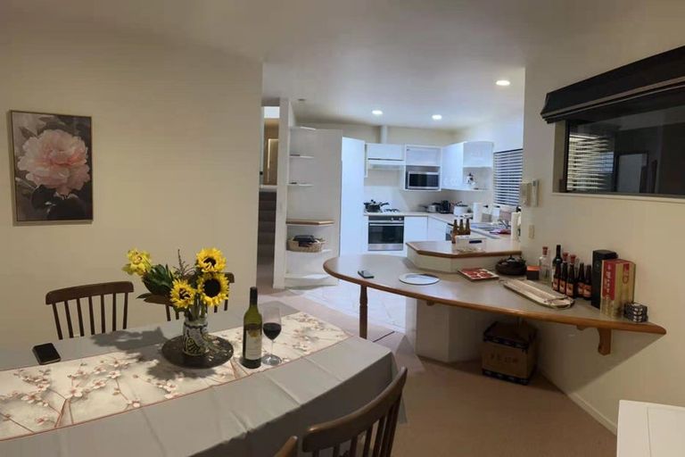 Photo of property in 2 Myers Grove, Churton Park, Wellington, 6037