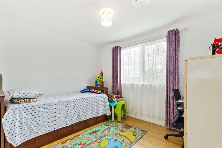 Photo of property in 146a/2 Don Buck Road, Massey, Auckland, 0614