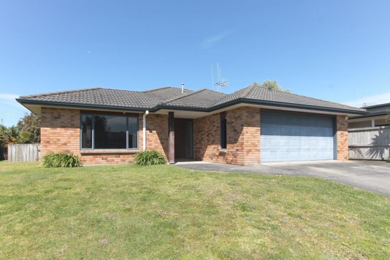 Photo of property in 15 Sarah Place, Papamoa Beach, Papamoa, 3118