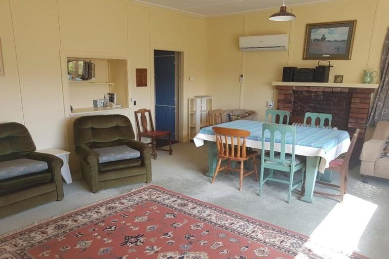 Photo of property in 37 Manly Street, Paraparaumu Beach, Paraparaumu, 5032