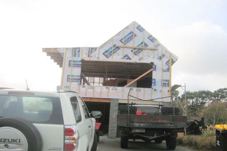 Photo of property in 27 Longitude Place, Whitby, Porirua, 5024