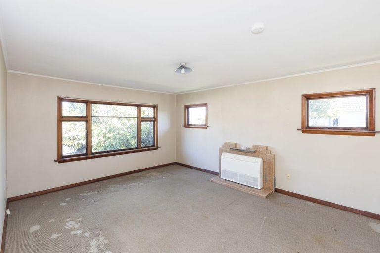 Photo of property in 12 Aorangi Road, Bryndwr, Christchurch, 8053