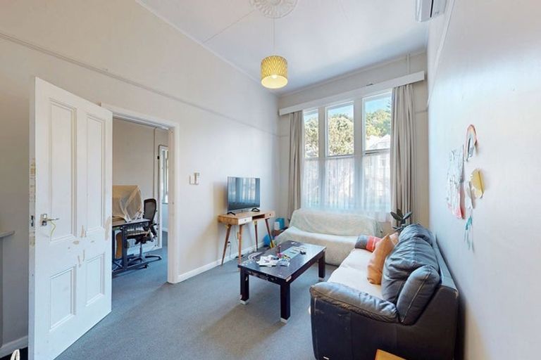 Photo of property in 23 Emerson Street, Berhampore, Wellington, 6023