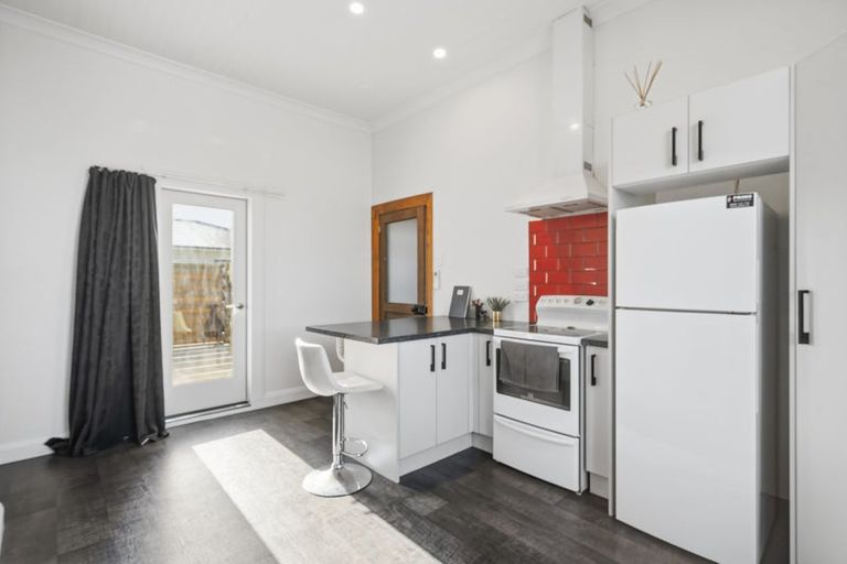 Photo of property in 21 Taruna Place, Havelock North, 4130