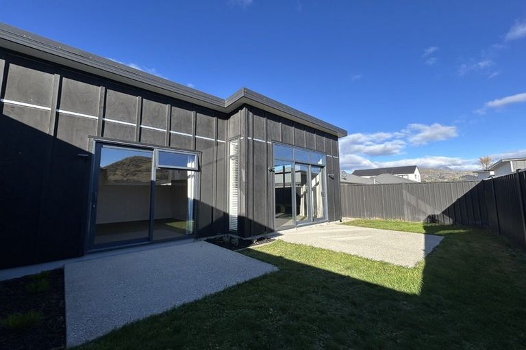 Photo of property in 27 Cumberland Road, Lower Shotover, Queenstown, 9304