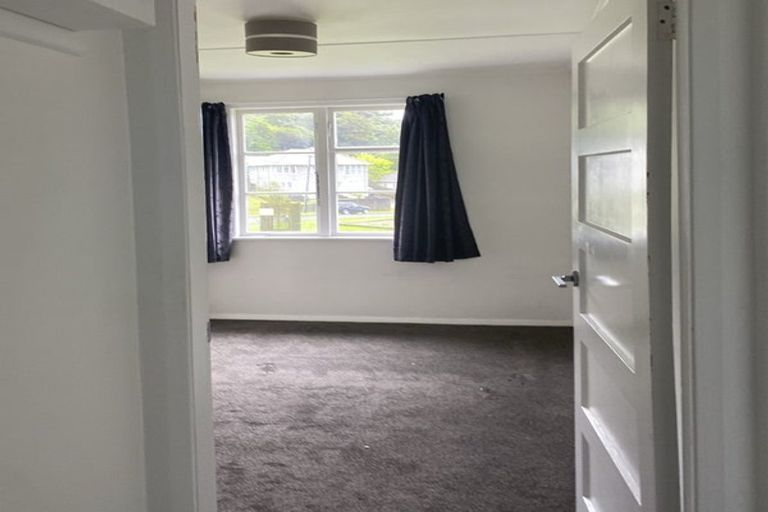 Photo of property in 70 Judd Crescent, Naenae, Lower Hutt, 5011