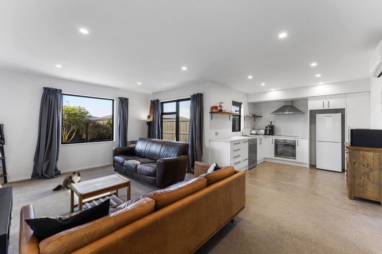 Photo of property in 83 Faringdon Boulevard, Rolleston, 7615