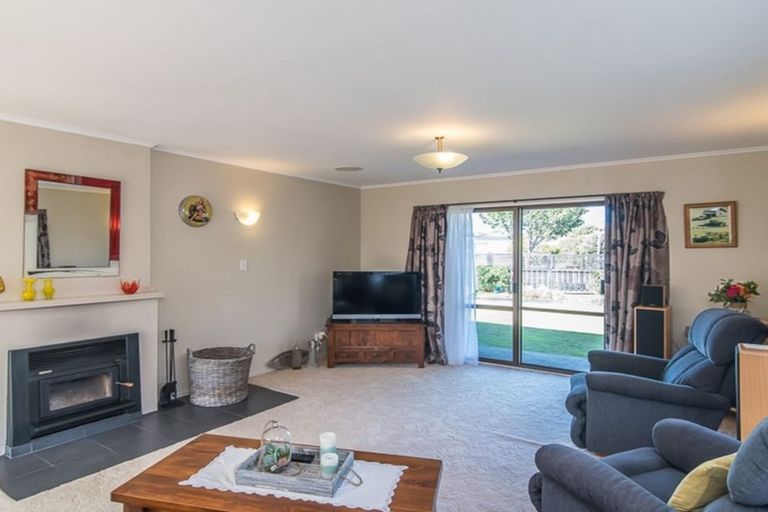 Photo of property in 39 Belvedere Avenue, Waikanae, 5036