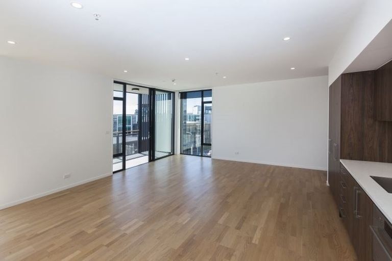 Photo of property in 50 Kilmore Street, Christchurch Central, Christchurch, 8013