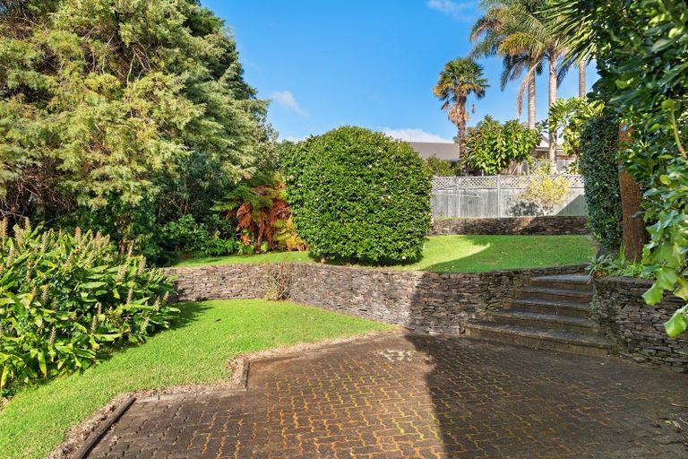 Photo of property in 18 Waikareao Way, Brookfield, Tauranga, 3110