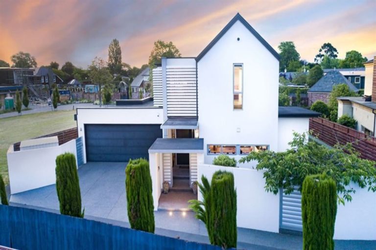 Photo of property in 35a Fendalton Road, Fendalton, Christchurch, 8014