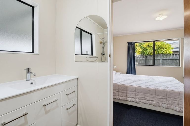 Photo of property in 33 Ruahine Street, Roslyn, Palmerston North, 4414