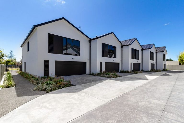 Photo of property in 2 Kenny Avenue, Ahuriri, Napier, 4110