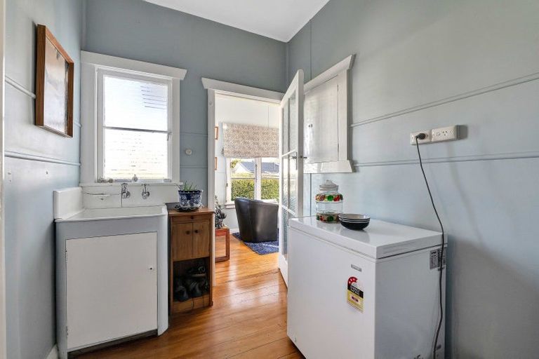 Photo of property in 11 Miranda Street, Stratford, 4332