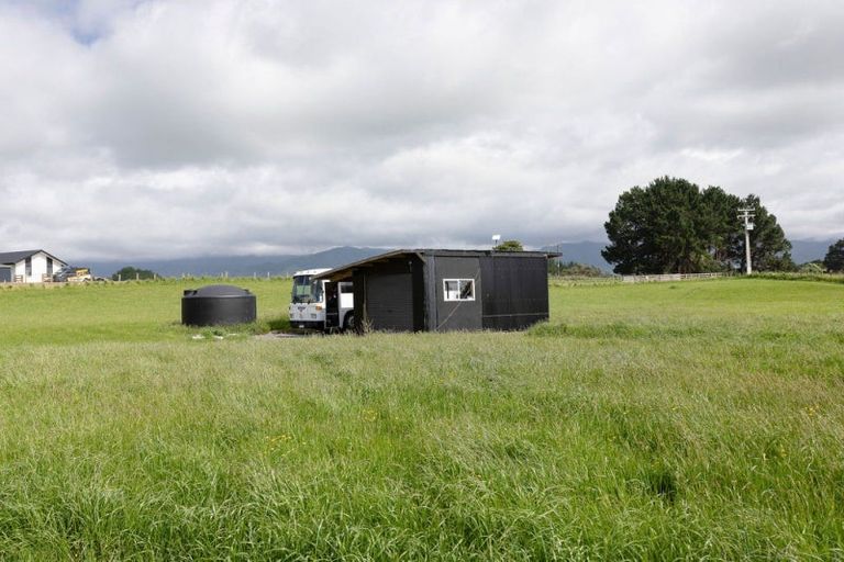 Photo of property in 183 Kiritaki Road, Dannevirke, 4972