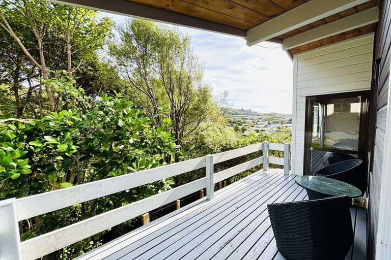 Photo of property in 10 Hicks Close, Whitby, Porirua, 5024