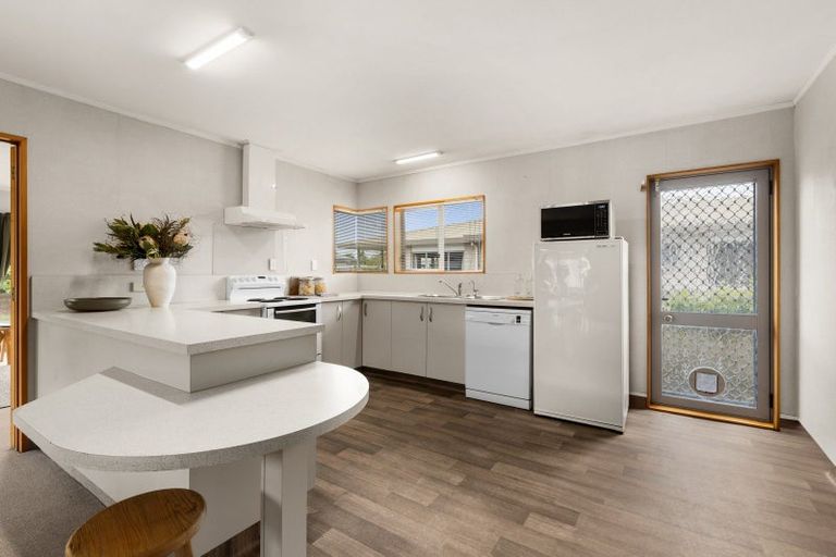 Photo of property in 20 Hetley Crescent, Taradale, Napier, 4112