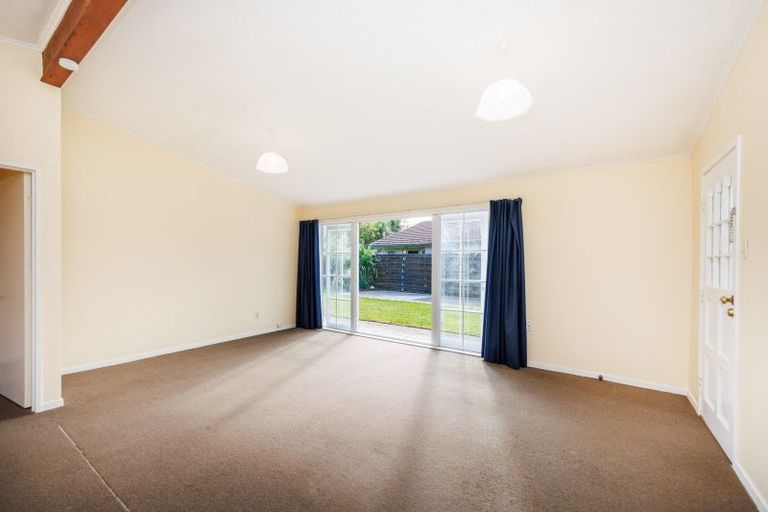 Photo of property in 15b Churchill Avenue, Hokowhitu, Palmerston North, 4410