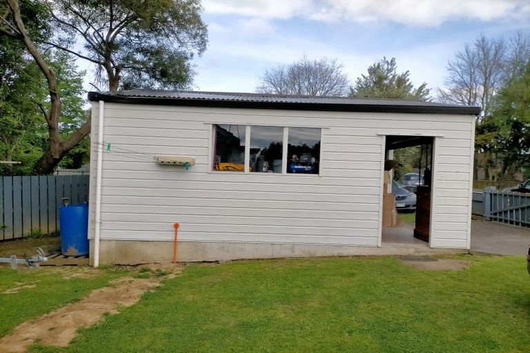 Photo of property in 1 Hartgill Crescent, Dannevirke, 4930