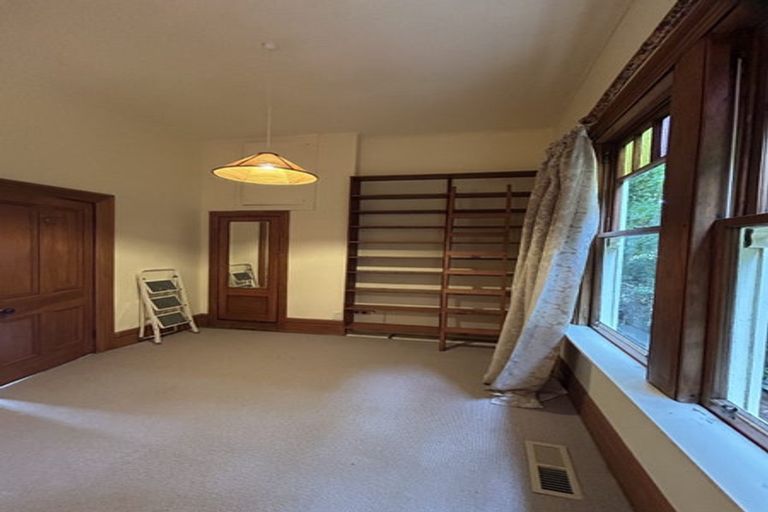 Photo of property in 90 Glenmore Street, Northland, Wellington, 6012