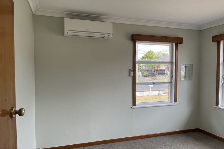 Photo of property in 30 Fairview Road, Papatoetoe, Auckland, 2025