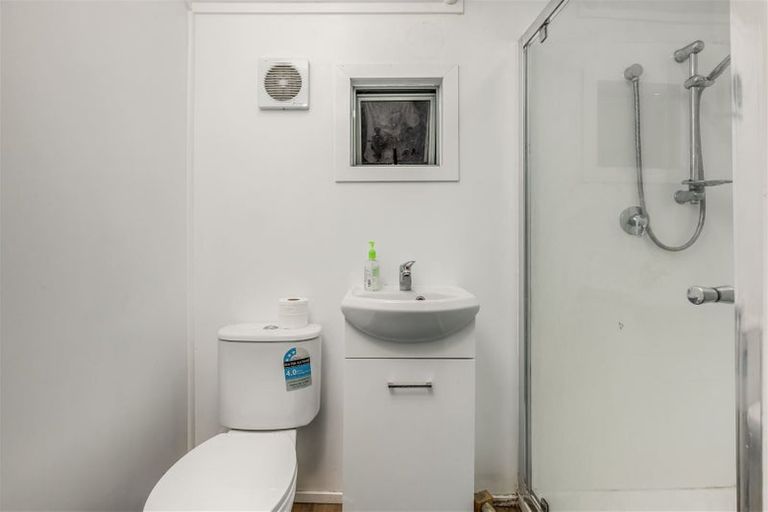 Photo of property in 26 Kohinoor Avenue, Mangere, Auckland, 2022