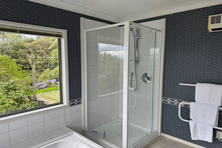 Photo of property in 65 Mapara Road, Acacia Bay, Taupo, 3385