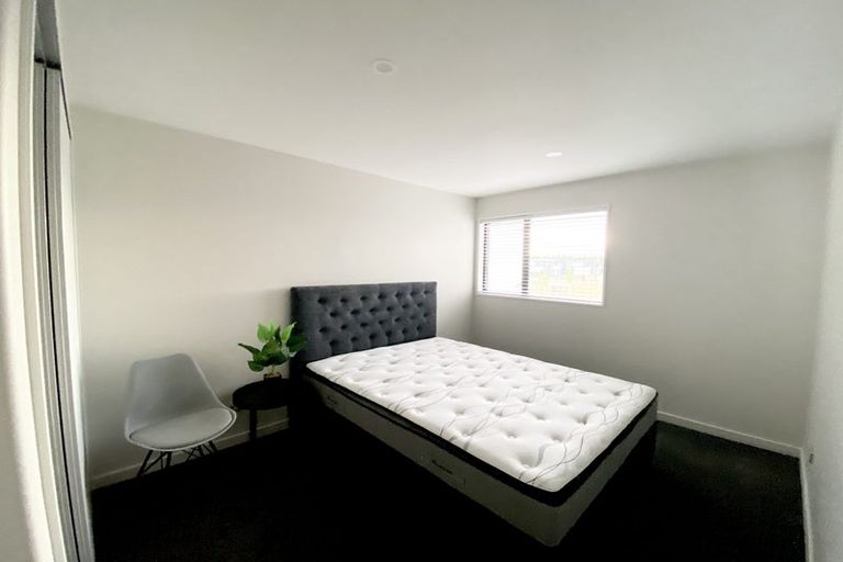 Photo of property in 11 Grey Way, Russley, Christchurch, 8042