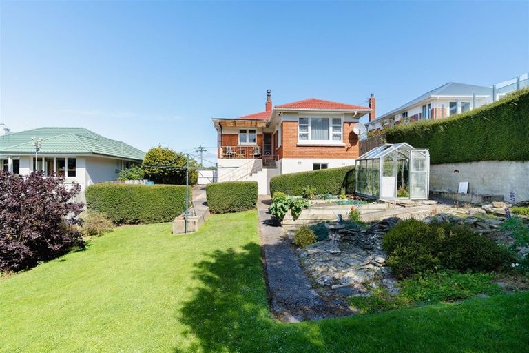 Photo of property in 138 Easther Crescent, Kew, Dunedin, 9012