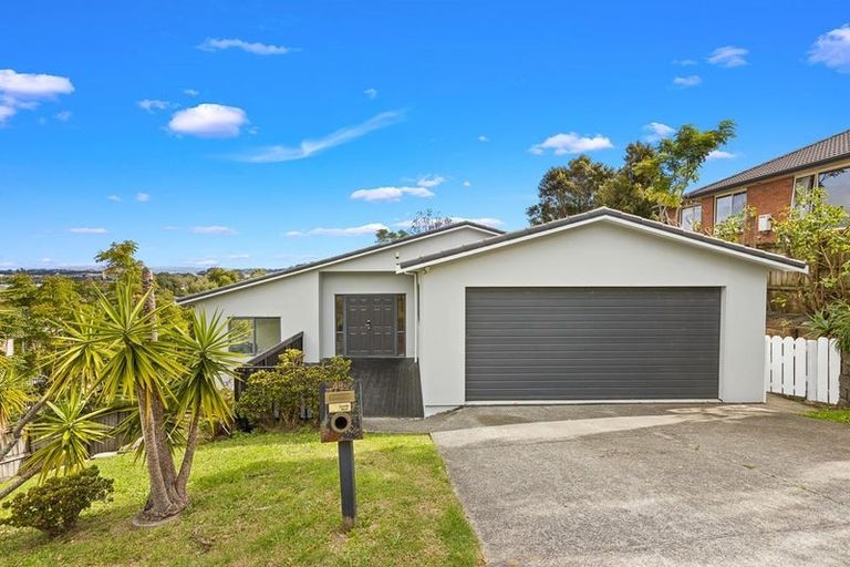 Photo of property in 48 Rising Parade, Fairview Heights, Auckland, 0632