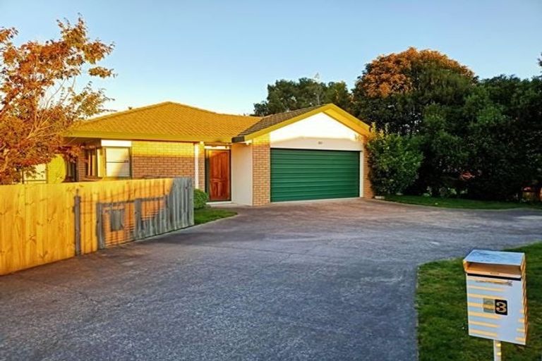 Photo of property in 63 Balmoral Drive, Hilltop, Taupo, 3330