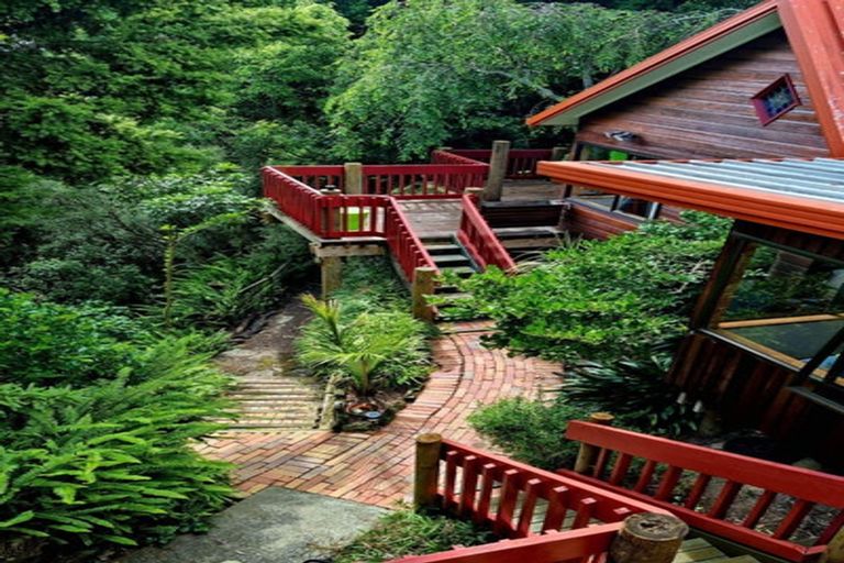 Photo of property in 18 Casey Avenue, Fairfield, Hamilton, 3214