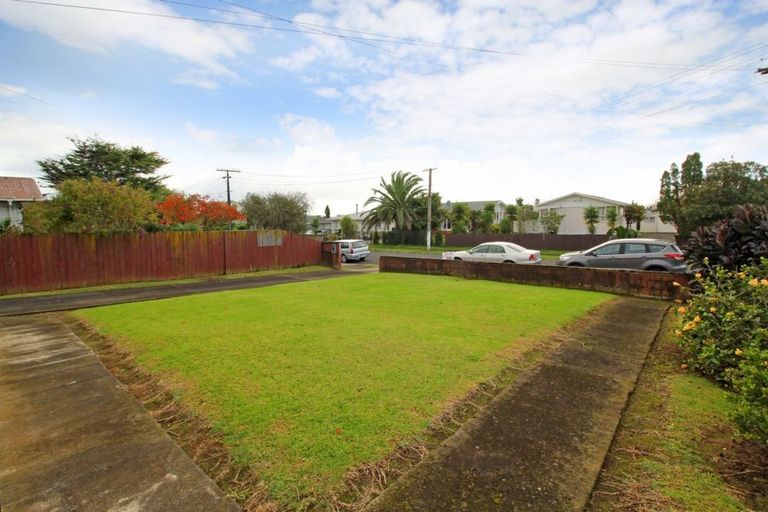 Photo of property in 10 Gardiner Grove, Mangere East, Auckland, 2024