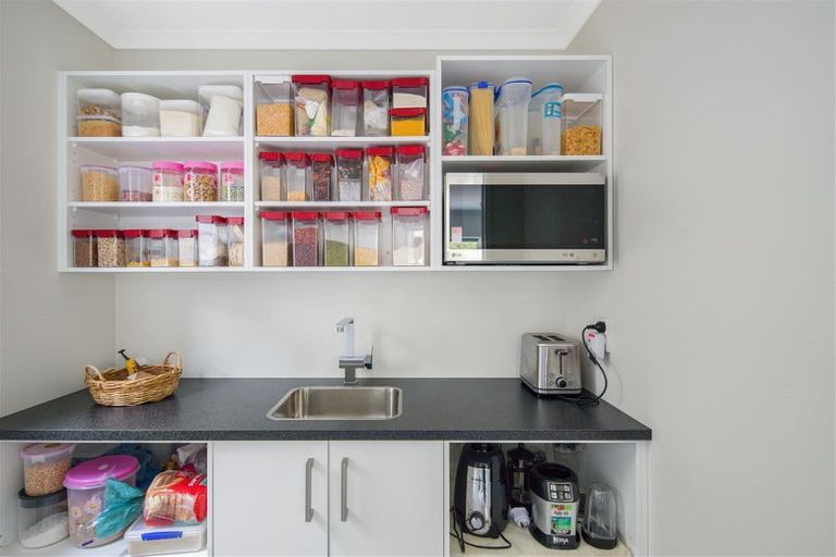 Photo of property in 7 Prestwich Rise, Churton Park, Wellington, 6037