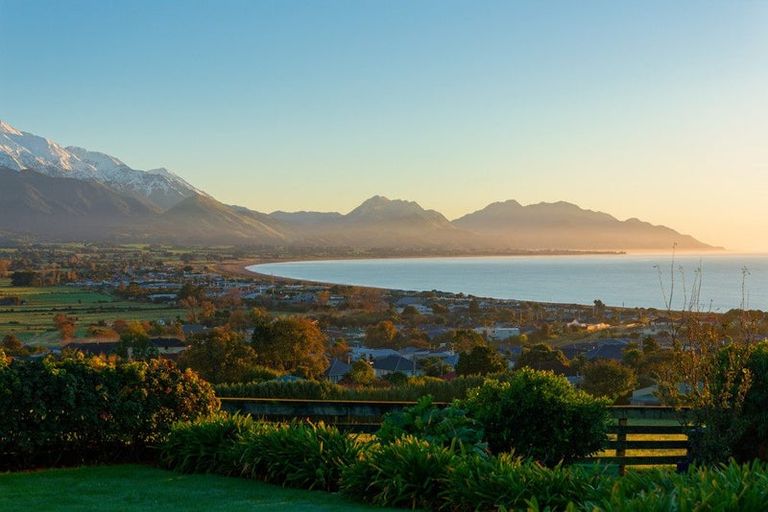 Photo of property in 17 Shearwater Drive, Kaikoura, 7300