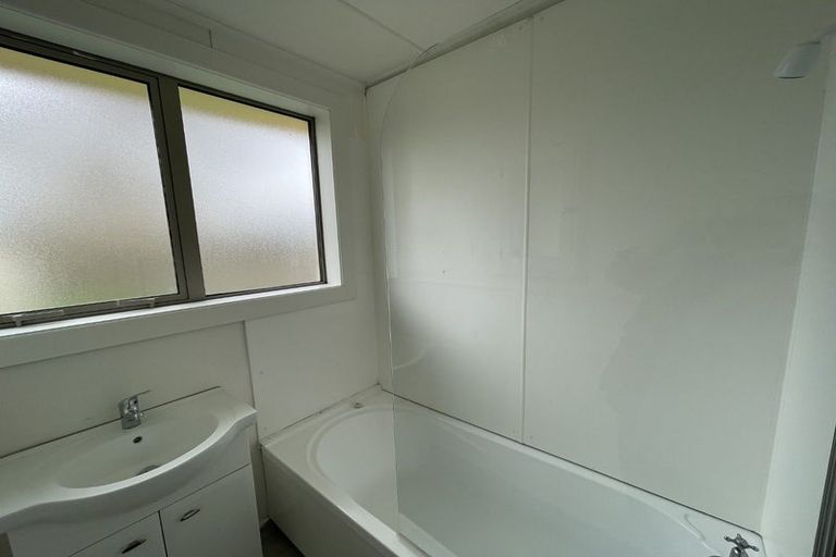 Photo of property in 66 Adamson Crescent, Glengarry, Invercargill, 9810