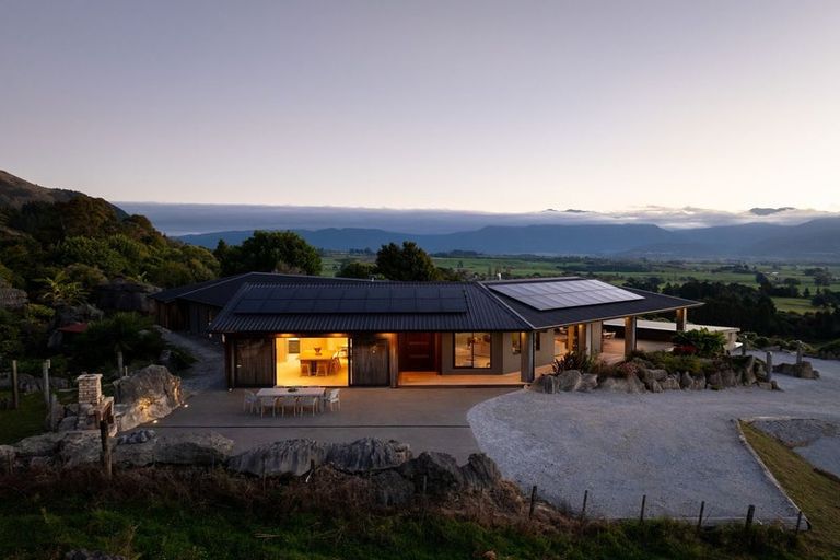 Photo of property in 430a Abel Tasman Drive, Motupipi, Takaka, 7183
