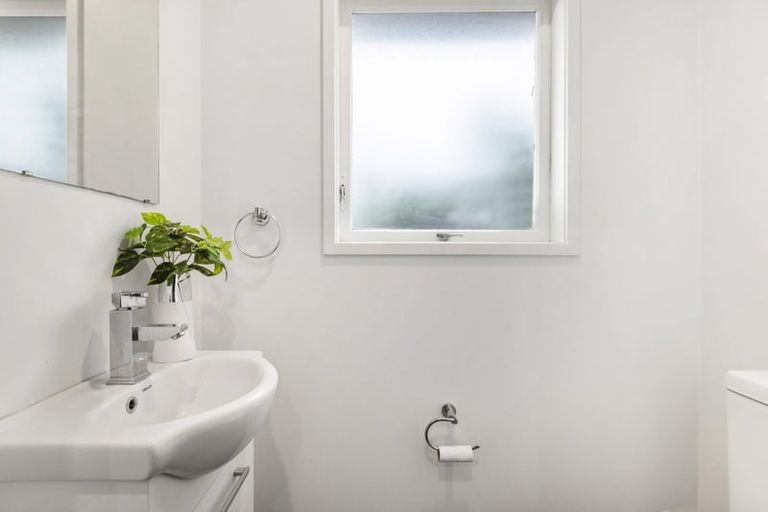 Photo of property in 48 Stanaway Street, Hillcrest, Auckland, 0627