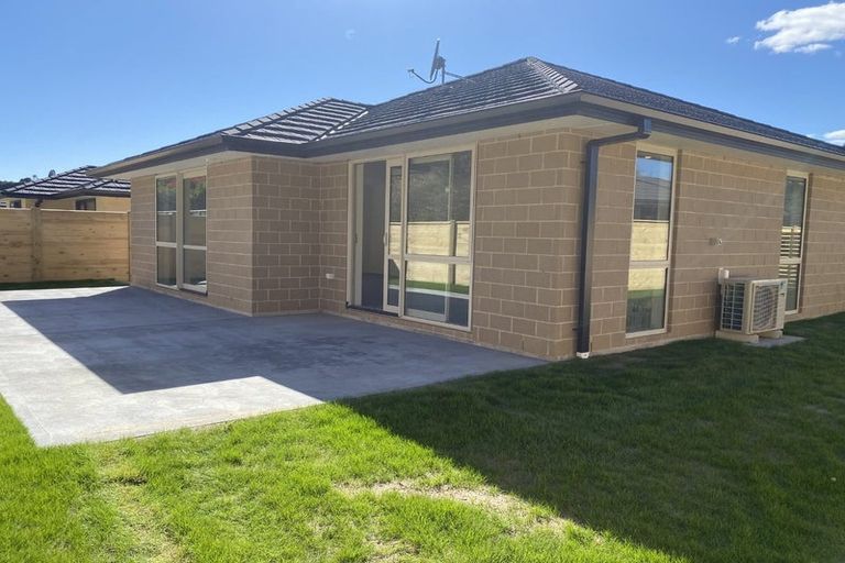Photo of property in 38 Martingale Drive, Whitby, Porirua, 5024