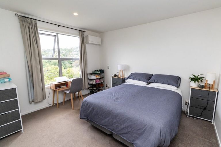 Photo of property in 48a Bassett Road, Johnsonville, Wellington, 6037