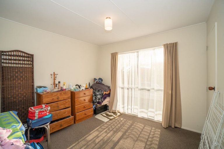 Photo of property in 6 Meadowbrook Drive, Cloverlea, Palmerston North, 4412