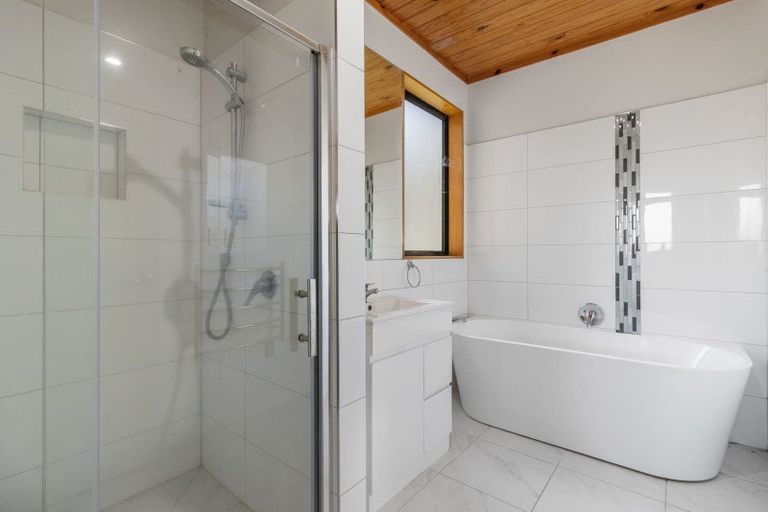 Photo of property in 58 Saint Kilda Road, Cambridge, 3493